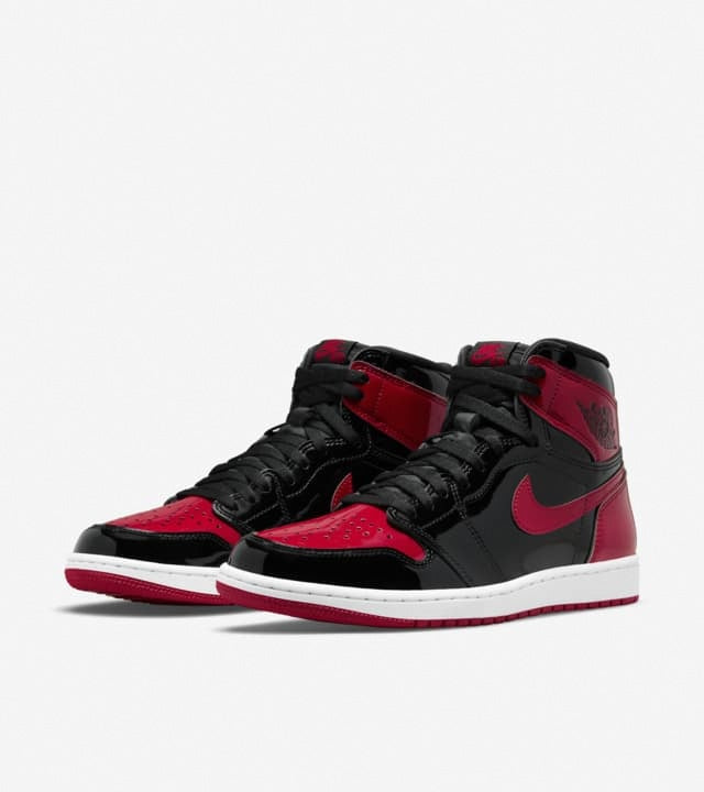 Air Jordan 1 Patent Bred